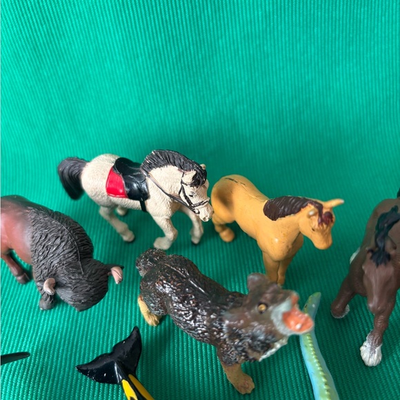 Safari ltd Animals Wolf Horse Cat Shark Buffalo Stintray zoo wildlife figure lot - Picture 2 of 5